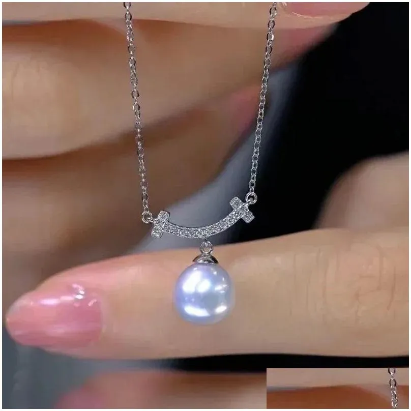 Pendant Necklaces Creative Design Imitation Pearl Smile Necklace For Women Silver Color Chain Dazzling Cubic Zirconia Wedding Trend