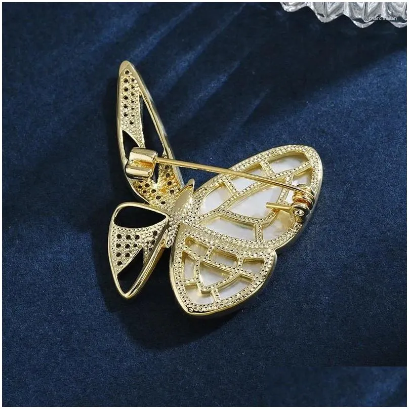 Brooches Fashion High-end Mother-of-pearl Butterfly Brooch Women Luxury Inlaid Zircon Corsage Holiday Gift Jewelry Accessories