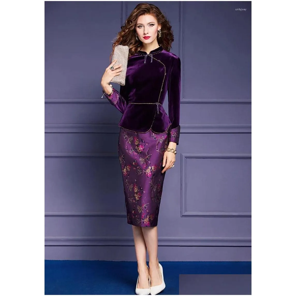 Casual Dresses Elegant Autumn Winter Velvet For Women Long Sleeve 2023 Designer Square Collar Party Cocktail Vestido Fiesta Vintage