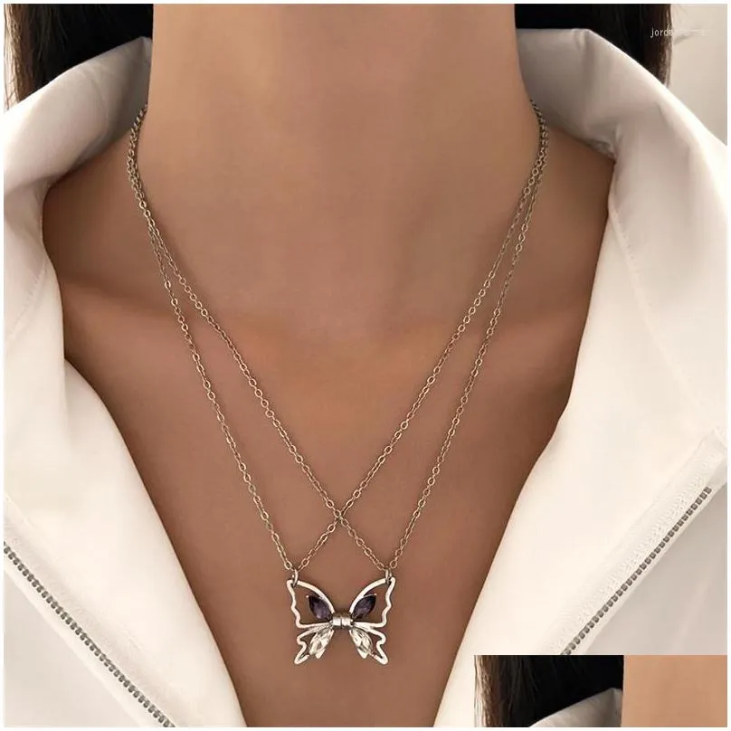 Chains Exquisite Fashion Creative Magnetic Hollow Butterfly Zircon Necklace For Couple Clavicle Chain Wedding Party Jewelry Gift