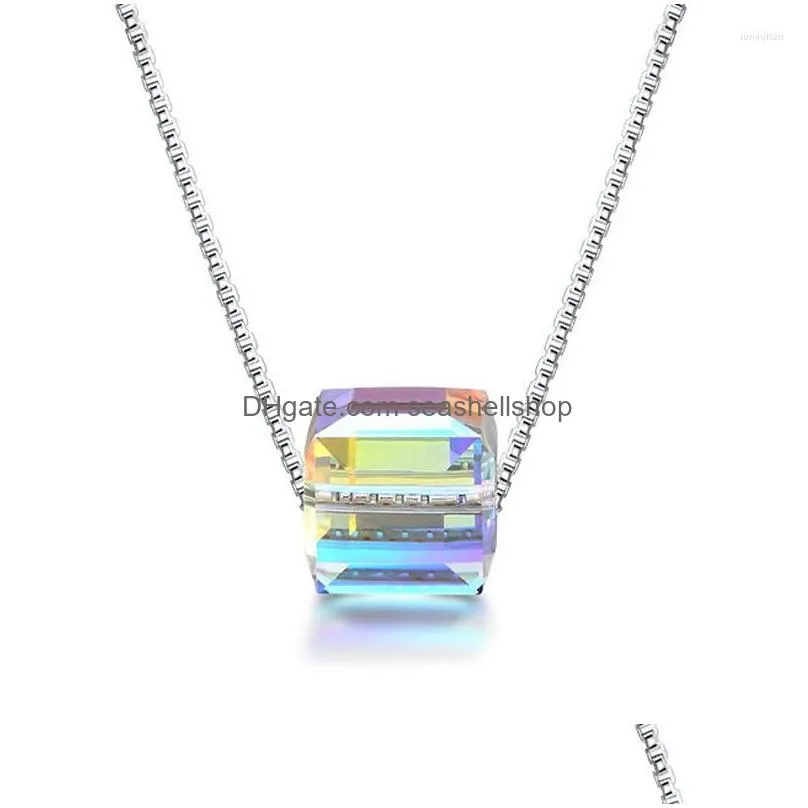 Necklaces Aurora Pendant Necklaces Candied Colorful ThreeDimensional Square Silvery Necklace 2022 For Women`s Luxury Accessories