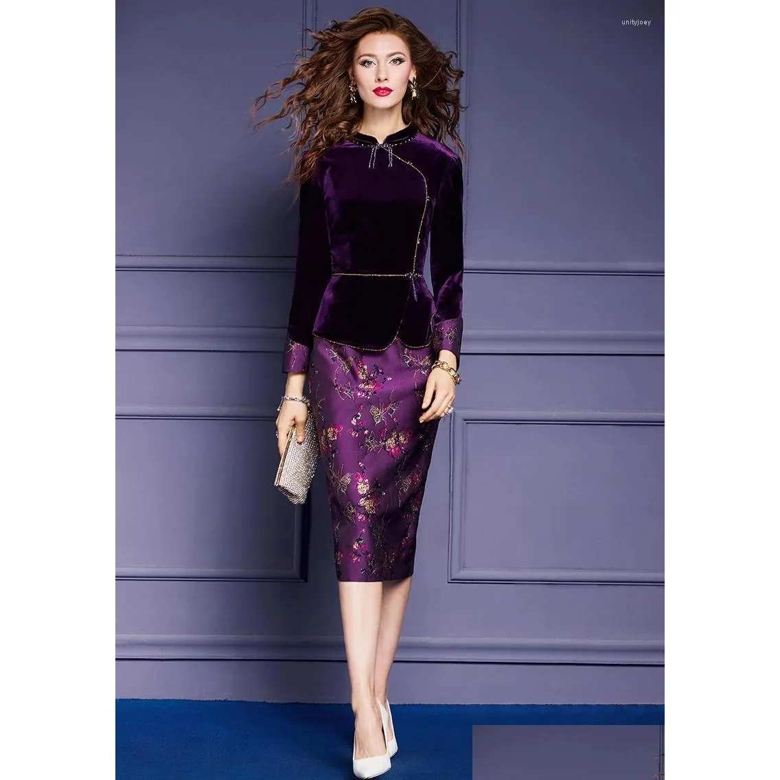 Casual Dresses Elegant Autumn Winter Velvet For Women Long Sleeve 2023 Designer Square Collar Party Cocktail Vestido Fiesta Vintage