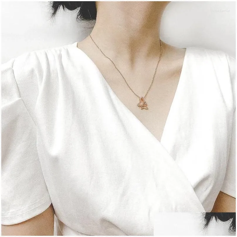 Chains Korean Temperament Elegant Hollow Butterfly Necklace 925 Sterling Silver Hypoallergenic Non-fading Niche Holiday Gift