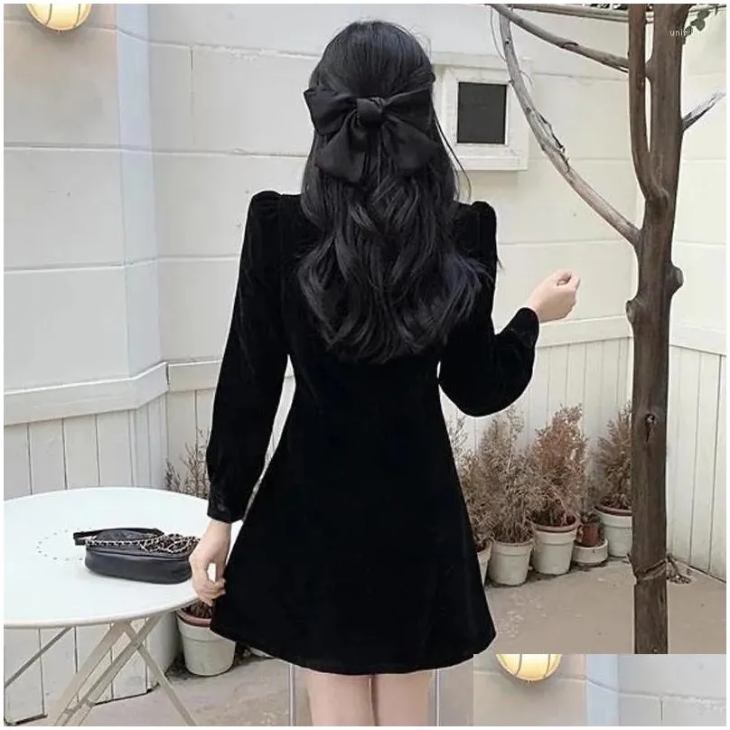 Casual Dresses 2023 Spring And Autumn Fashion Simple Playful Hepburn Style Square Neck Panel Zipper Bubble Sleeve Waist Shrink Dress