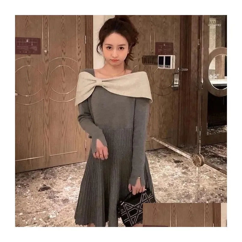 Casual Dresses Autumn Winter Style Sweater Skirt Christmas Year Red Bow Knitted A-Line Pleated Dress For Women Slim Sweet Short