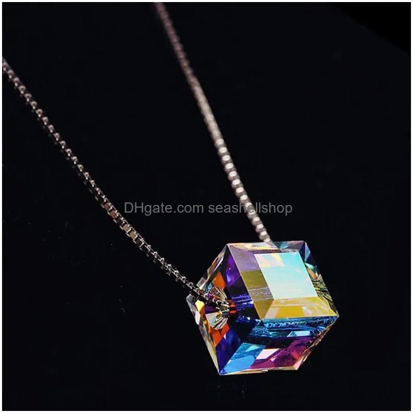 Necklaces Aurora Pendant Necklaces Candied Colorful ThreeDimensional Square Silvery Necklace 2022 For Women`s Luxury Accessories