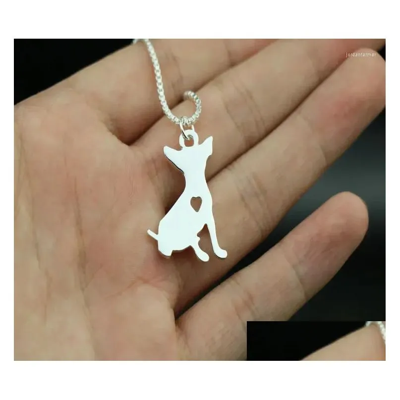 Pendant Necklaces 1PCs Fashion Cute Chihuahua Necklace Metal Cartoon Dog Jewelry Golden Colors Plated