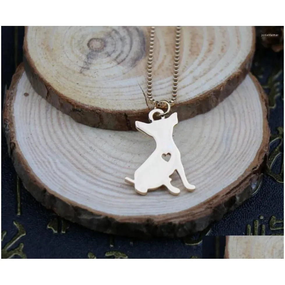 Pendant Necklaces 1PCs Fashion Cute Chihuahua Necklace Metal Cartoon Dog Jewelry Golden Colors Plated