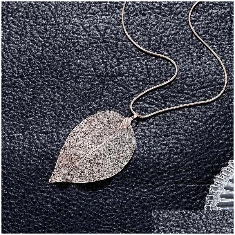 Pendant Necklaces Fashion Ladies Sweater Necklace Simple Leaf Classic Rose Golden Women Clavicle Chain Jewelry