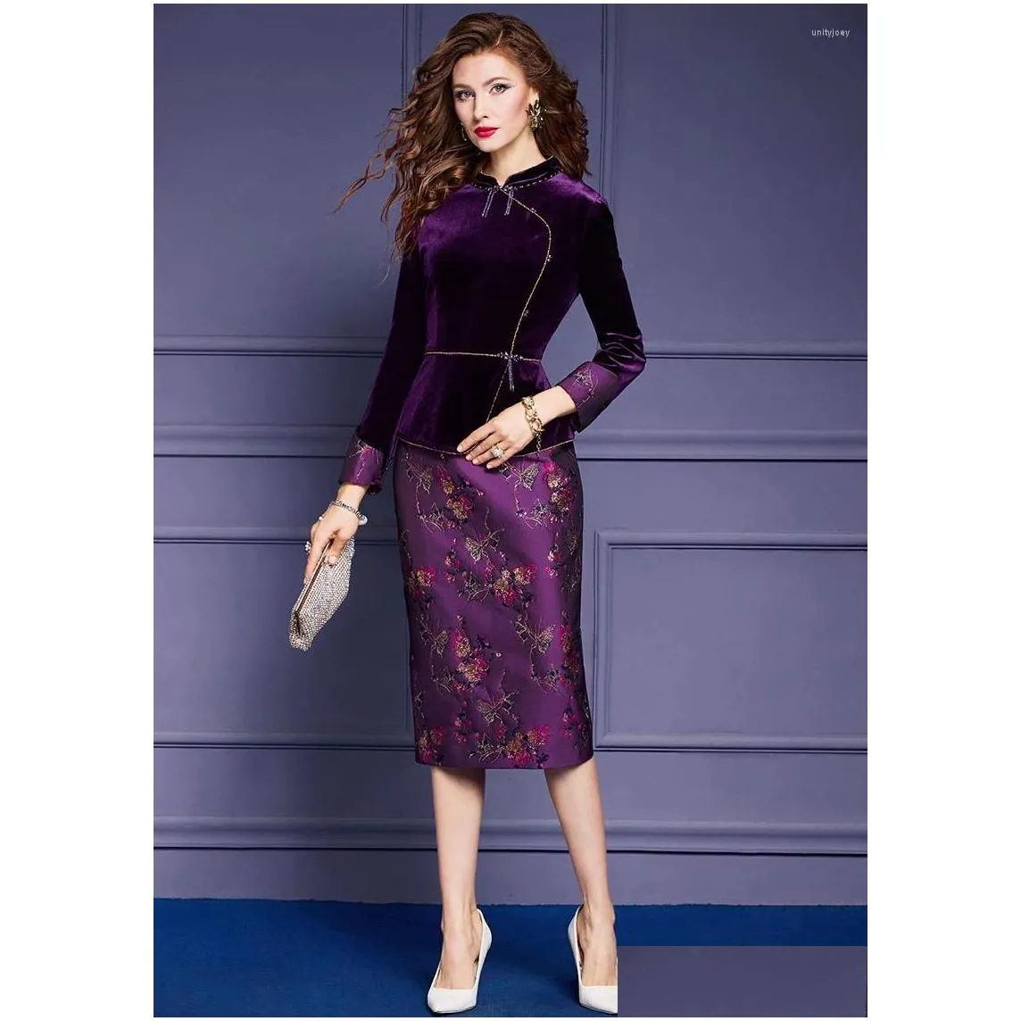 Casual Dresses Elegant Autumn Winter Velvet For Women Long Sleeve 2023 Designer Square Collar Party Cocktail Vestido Fiesta Vintage