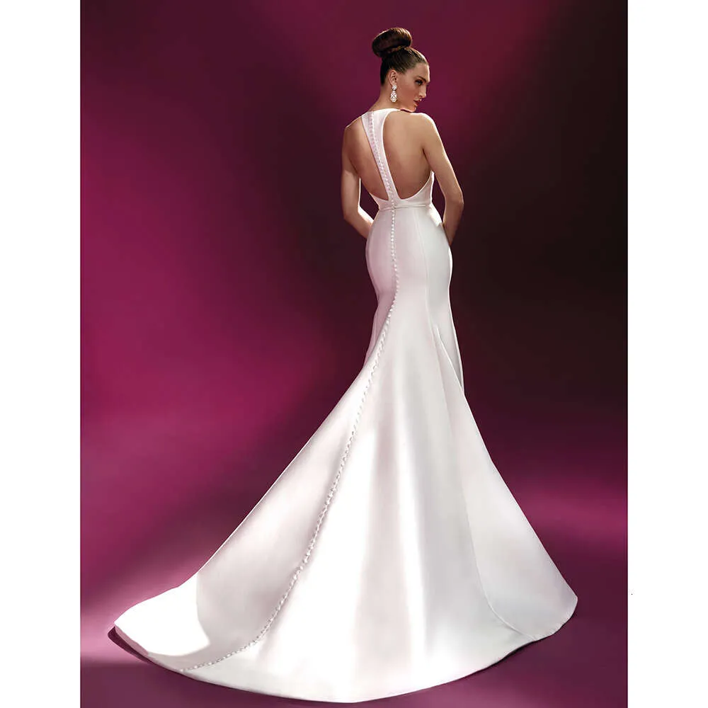 Gorgeous Halter Solid Wedding Fashion V-neck Ruched Mermaid Gowns with Detachable Tail Elegant Sweep Train Bride Dress