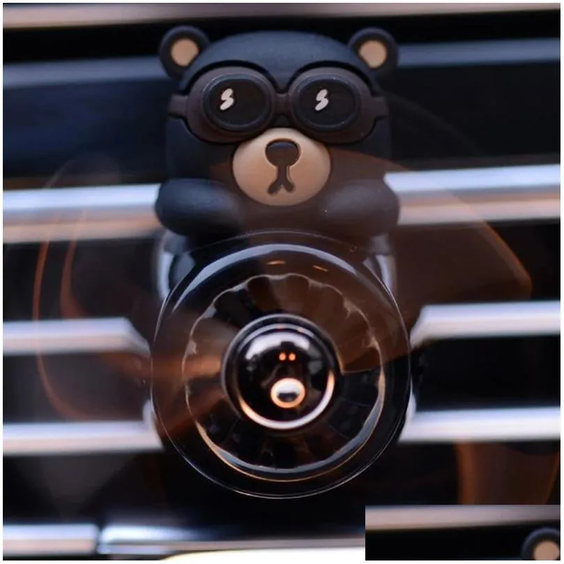 Car Air Freshener Aromatherapy Pilot Rotating Propeller Air Outlet Fragrance Flavor Bear Pilot Car Accessories 240322