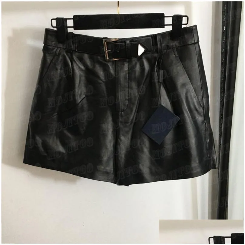 Genuine Leather Short Pant For Women Designer Metal Badge Fashion Shorts High Grade Leather Pants Streetwear