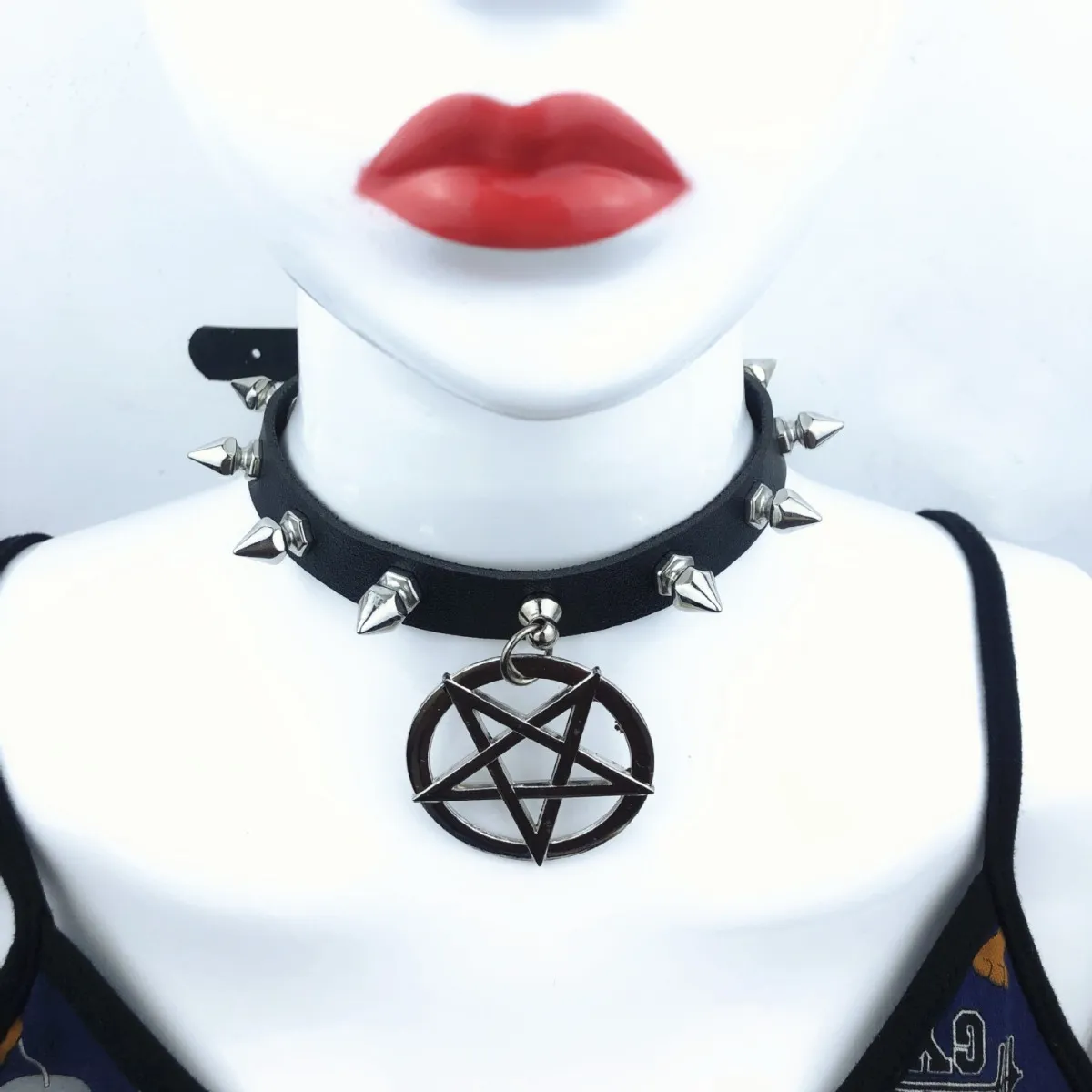 Chokers Gothic Black Spiked Punk Choker Collar Spikes Rivets Studded Chocker Necklace For Women Men Bondage Cosplay Goth Je Dhgarden Dhbpd