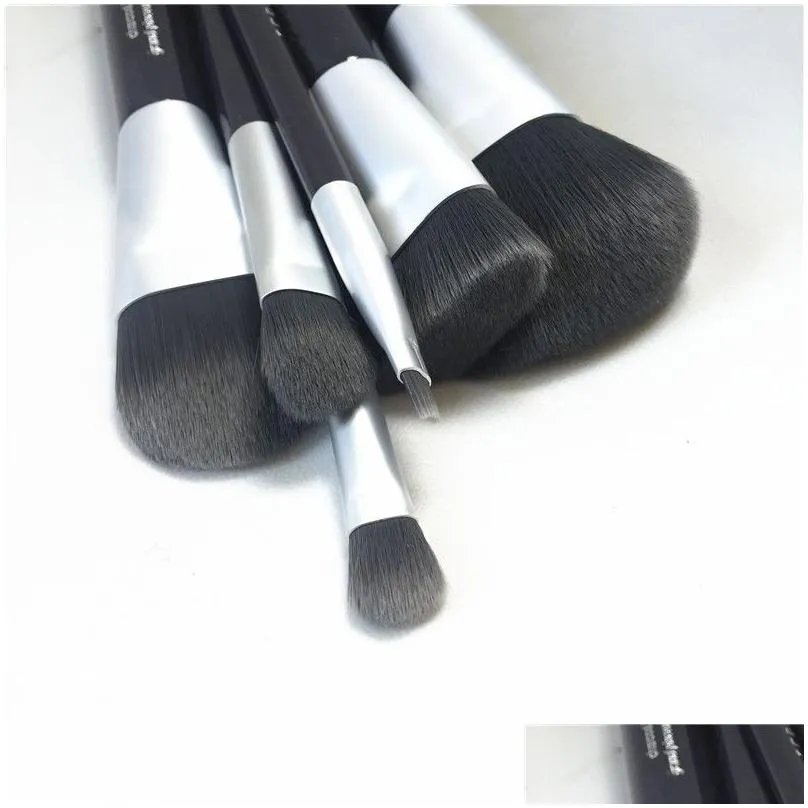 Deluxe Charcoal Antibacterial Makeup Brushes Set 6Pcs Antibacterial Synthetic Hair Brush kit Beauty Cosmetics Brushes Blendin3768094