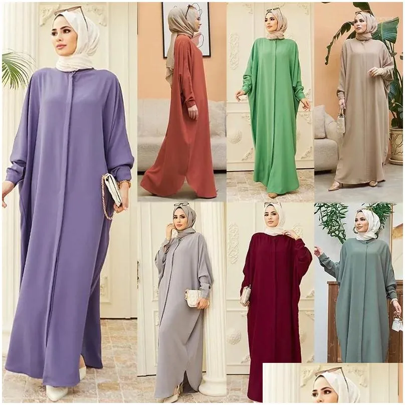 Ethnic Clothing Muslim Fashion With Multiple Colors And Bat Sleeves