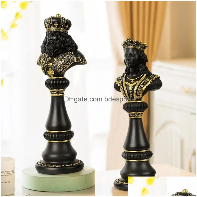 Decorative Objects & Figurines Northeuins 30Cm International Chess For Interior King Queen Knight Statue Board Chessmen Home Deaktop D Dh4Xr