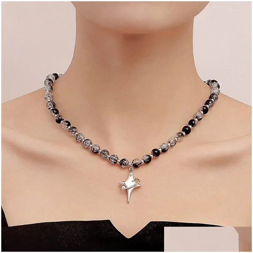 Pendant Necklaces European American Jewelry Retro Woven White And Black Beaded Crossed Star Necklace Female Cold Trend Drop