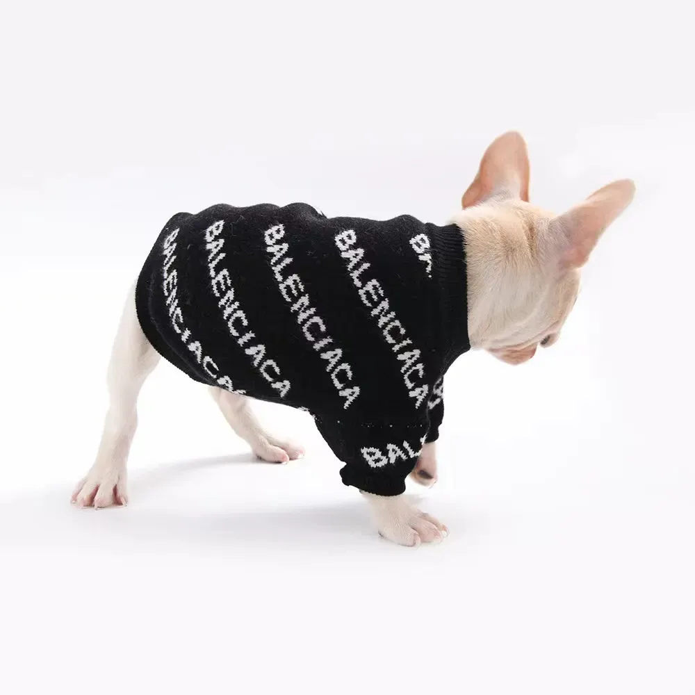 New Brands Dog Apparel Designer Dog Clothes Winter Pet Sweater Puppy Cat Sweatshirt Pullover Clothing for Small Dogs Knitted Turtleneck Cold Weather Pets Coats