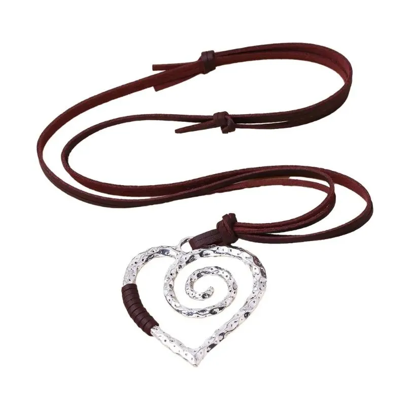 Pendant Necklaces E0BE Vintage Heart Necklace Female Temperament Collarbone Chain Leathers Choker Women Adjustable Jewelry Gift