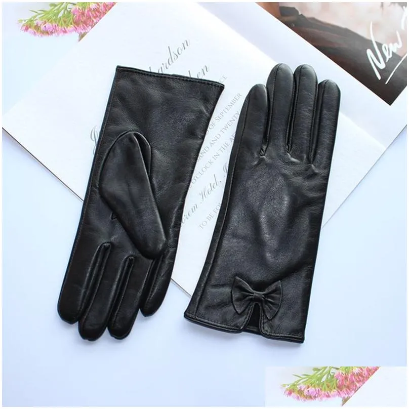 Five Fingers Gloves Fashion Women Genuine Leather Sheepskin Bow Decoration Veet Lining Keep Warm In Winter Black 230210 Drop Delivery Dhmbq