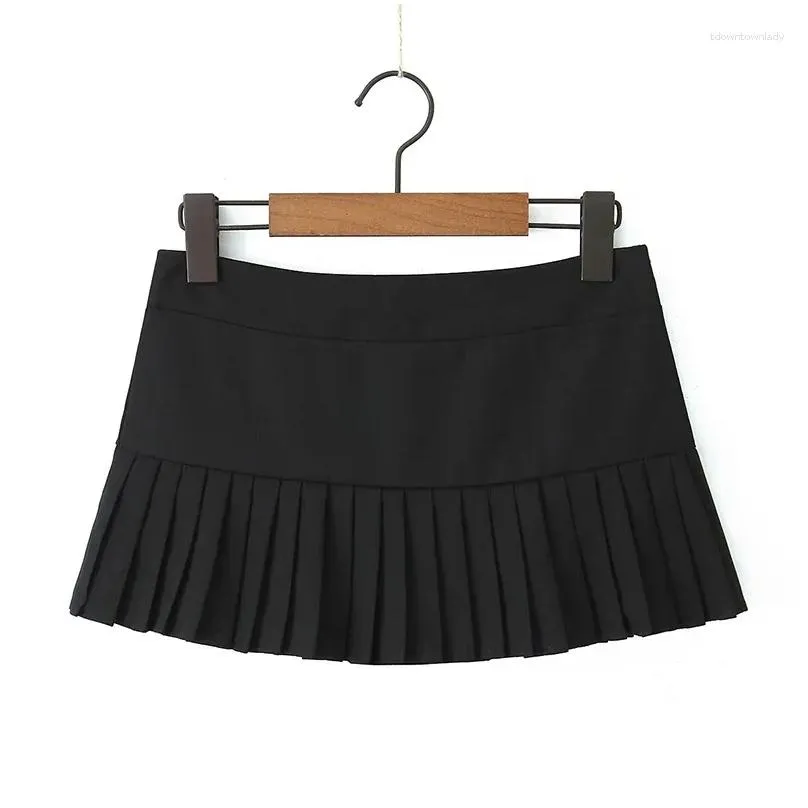 Skirts YENKYE Y2K Cool Girl Sexy Low Waist Pleated Mini Skirt Women Side Zipper Black White Gray Summer