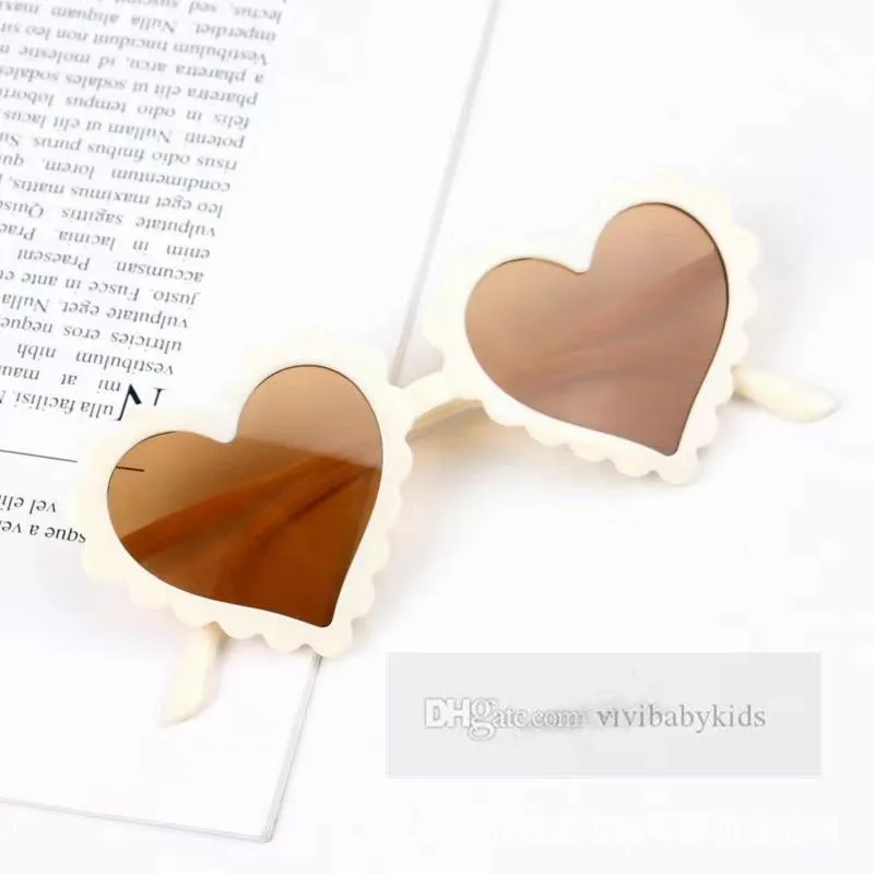 INS Kids love heart sunglasses girls candy color frame polarized sunglass goggles children UV 400 Protective beach glasses Z6517