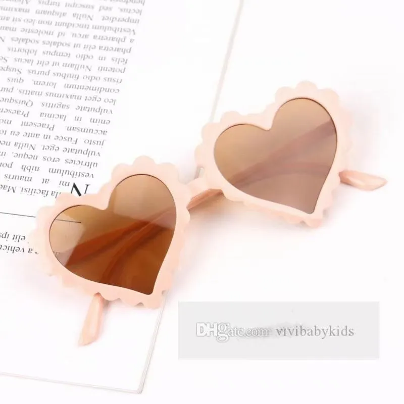 INS Kids love heart sunglasses girls candy color frame polarized sunglass goggles children UV 400 Protective beach glasses Z6517