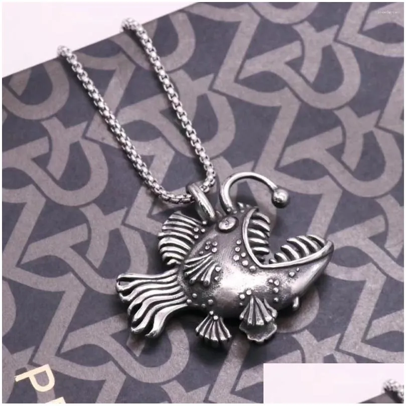 Chains Retro Overpowering Weird Double-sided Stereoluminescent Fish Pendant Titanium Steel Men`s Necklace Hip Hop Punk Accessories