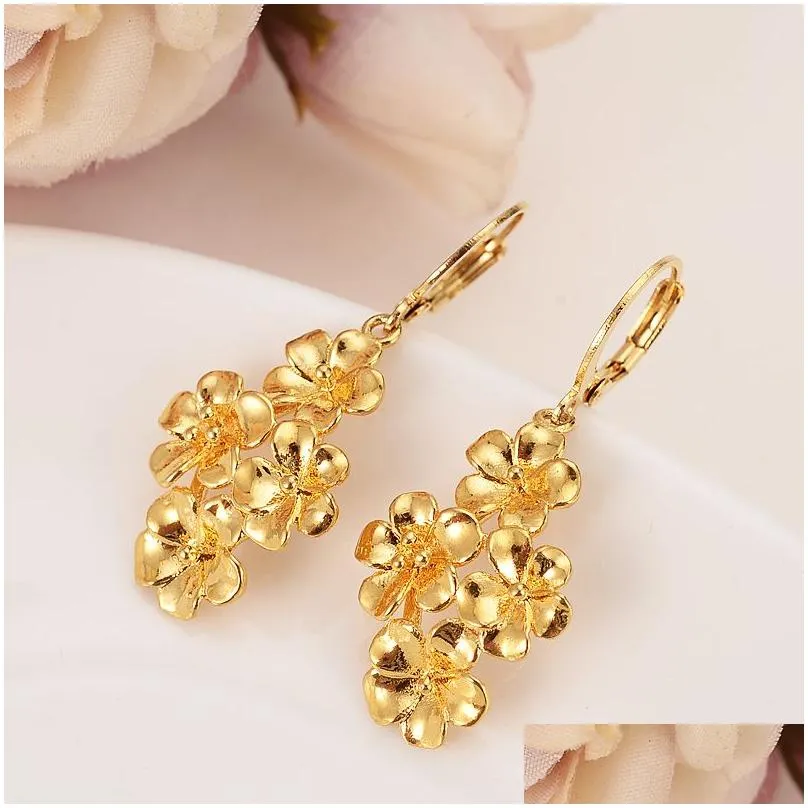 golden flowers assembled beautiful Fine 18k Gold Pendant Chain Earrings Flower set Jewelry Bride Wedding Bijoux giftd