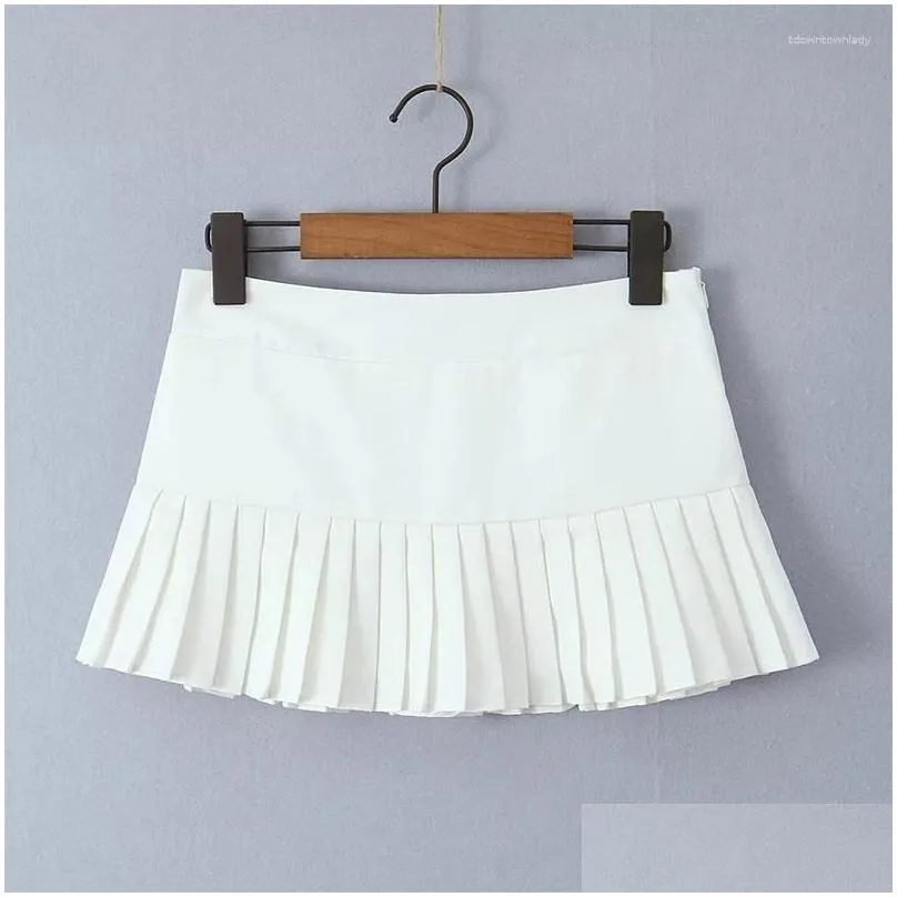 Skirts YENKYE Y2K Cool Girl Sexy Low Waist Pleated Mini Skirt Women Side Zipper Black White Gray Summer