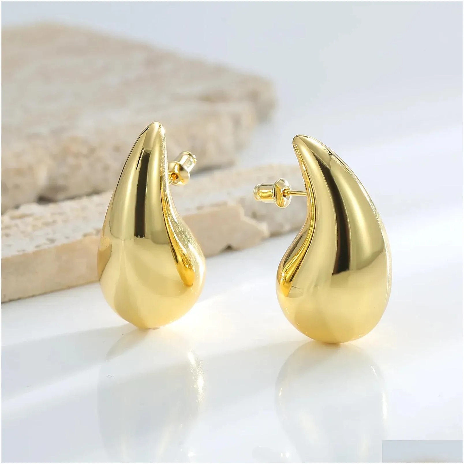 Fashion Tear Drop 14k Gold Earrings Dupes for Women Lightweight Smooth Waterdrop Hoop Earrings Trendy Jewelry Gift 2024