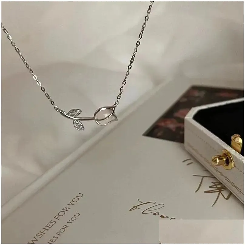 2024 New Fashion Luxury Small Tulip 14k Gold Necklace for Women Personality Fashion Girlfriend Collar Chain Party Jewelry Birthday