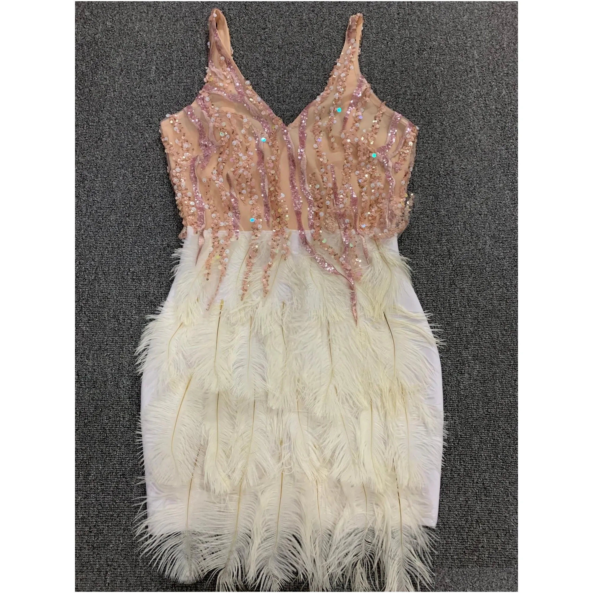 Basic & Casual Dresses High Quality Pink White Feathers Rayon Bandage Dress Elegant Night Club Party Vestidos 230404 Drop Delivery Ap Dhmke