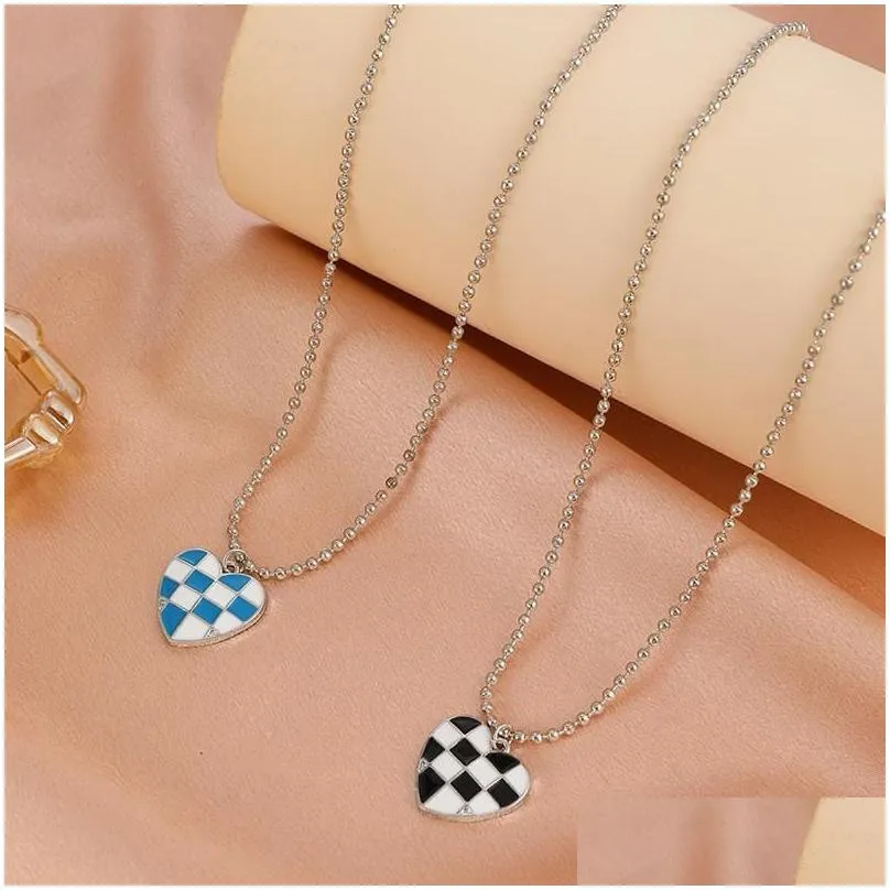 Earrings & Necklace Creativity Black And White Checkerboard Sets For Women Vintage Color Matching Heart Pendant Neck Chains Women`s