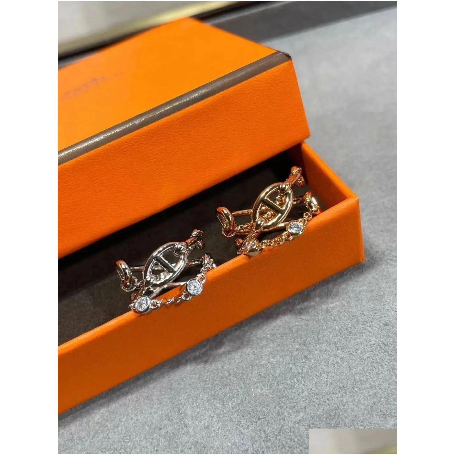 2024 New Pig Nose Chain Ring Luxury Diamond Ring Women`s 18k Gold Designer Rings