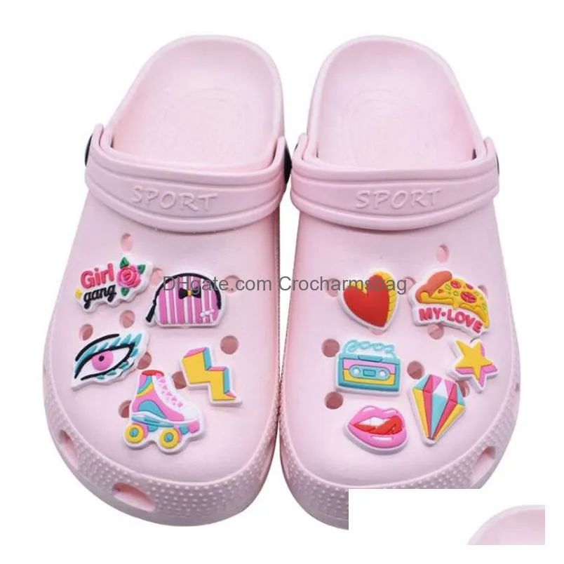 Shoe Parts & Accessories Fast Delivery Charms Mix Cute 2D 3D Shoes Pvc Clog Buckle Fashion Decorations Drop Dh1H6