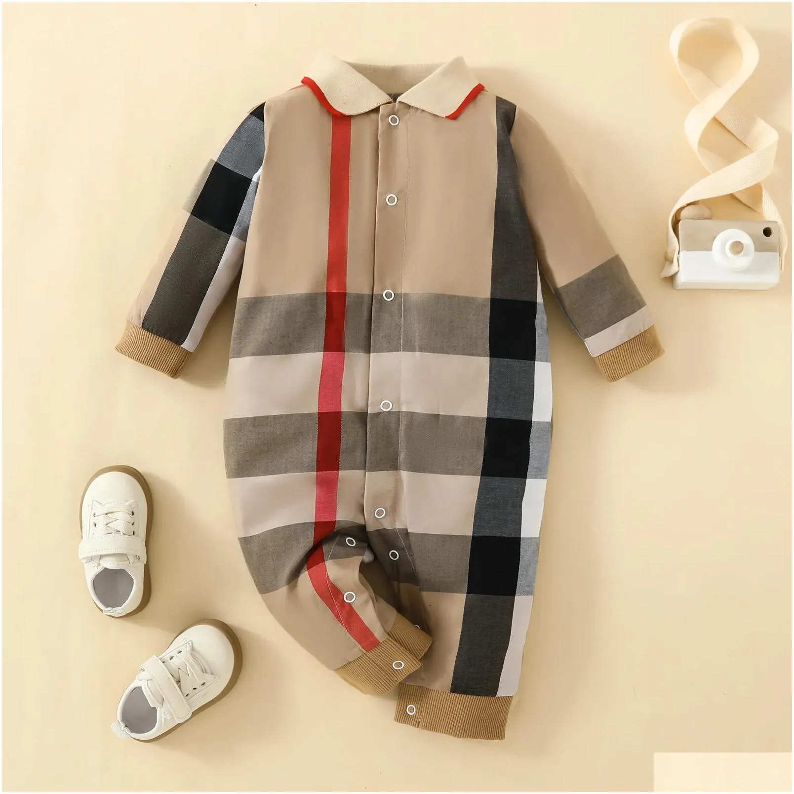 Baby jumpsuit with versatile lapels for newborns, plaid long sleeved underwear, cotton casual baby crawling clothes for boys and girls