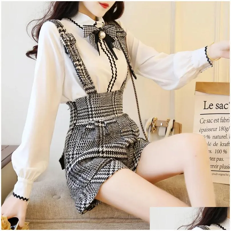 Two Piece Dress Sweet Bow Pearl Chiffon White Blouse Shirtaddplaid Wool Suspender Short Set 2 Outfits For Women Summer Top Wide Leg P Dhzxs