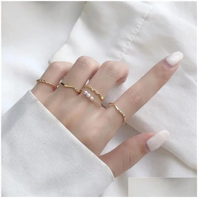 Cluster Rings 2024 5pcs/Set Geometric Boho Style Wave Shape Women Punk Gold Silver Color Ring Hip-Hop Finger Accessories