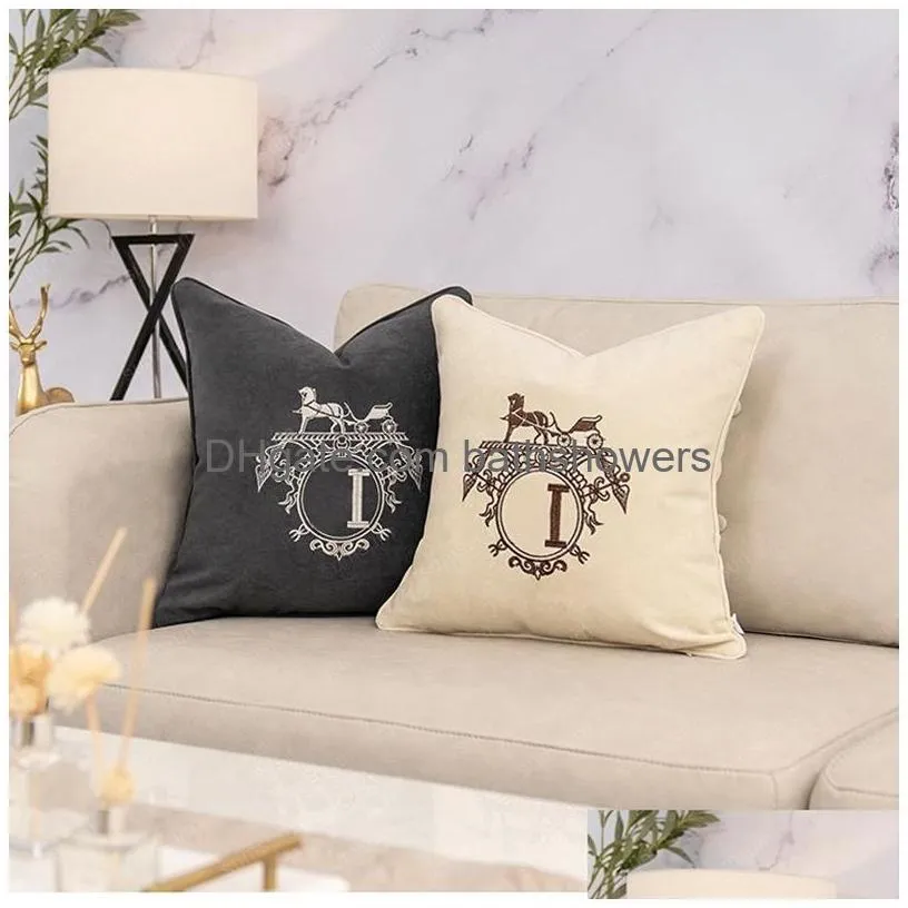 Letter Luxury Square Cushion Designer Decorative Pillow Luxurys Designers Cotton Decor Living Room D2112285Z Drop Delivery Dhxas