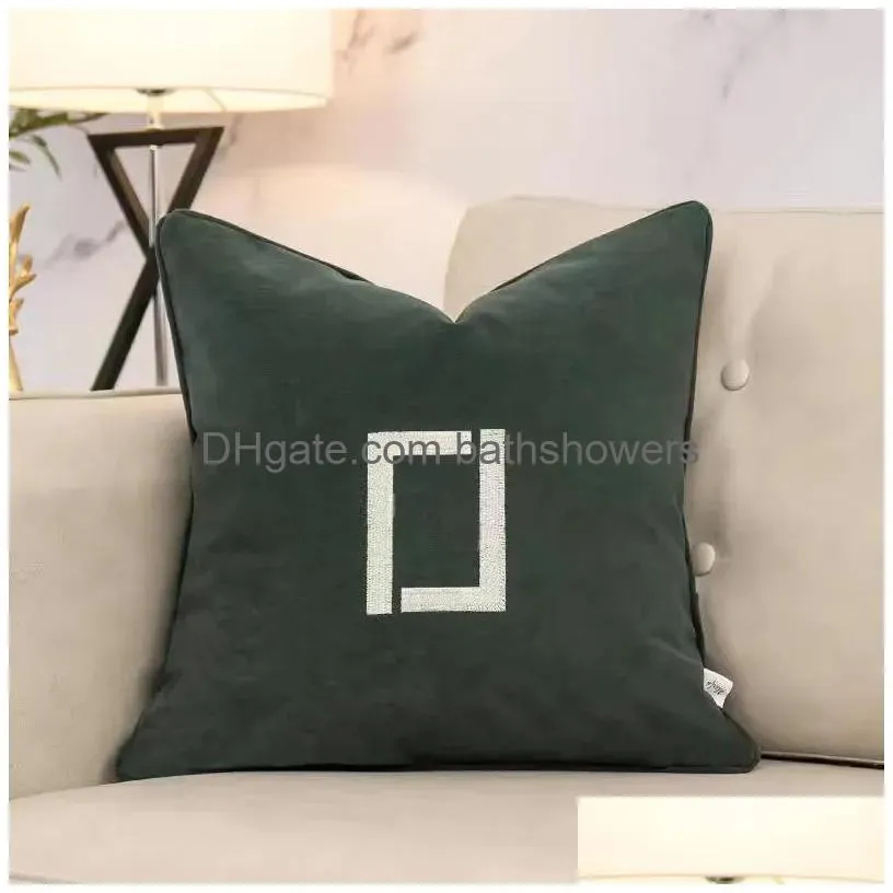 Luxury Square Cushion Designer Decorative Pillow Luxurys Bee Cushions Cotton Letter Pillowcase Decor Backrest Er Drop Delivery Dhbwm