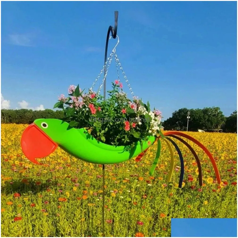 Planters & Pots 1 Pc Metal Flower Pot Exquisite Flying Bird Shape Rust-Proof Colorf Parrot Flamingo Hanging Planter Birthday Gift 2403 Dhrjs