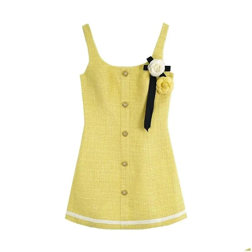 Women`s yellow color sleeveless tweed woolen flower work slim waist casual dress SML
