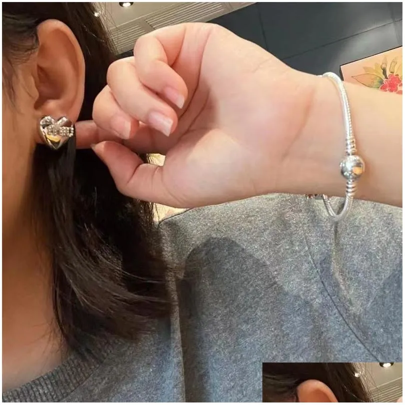 Hoop Huggie Miu Love Heart Shaped High Grade Cool Style 2023 New Miao Earrings Versatile Embedding with Pearls