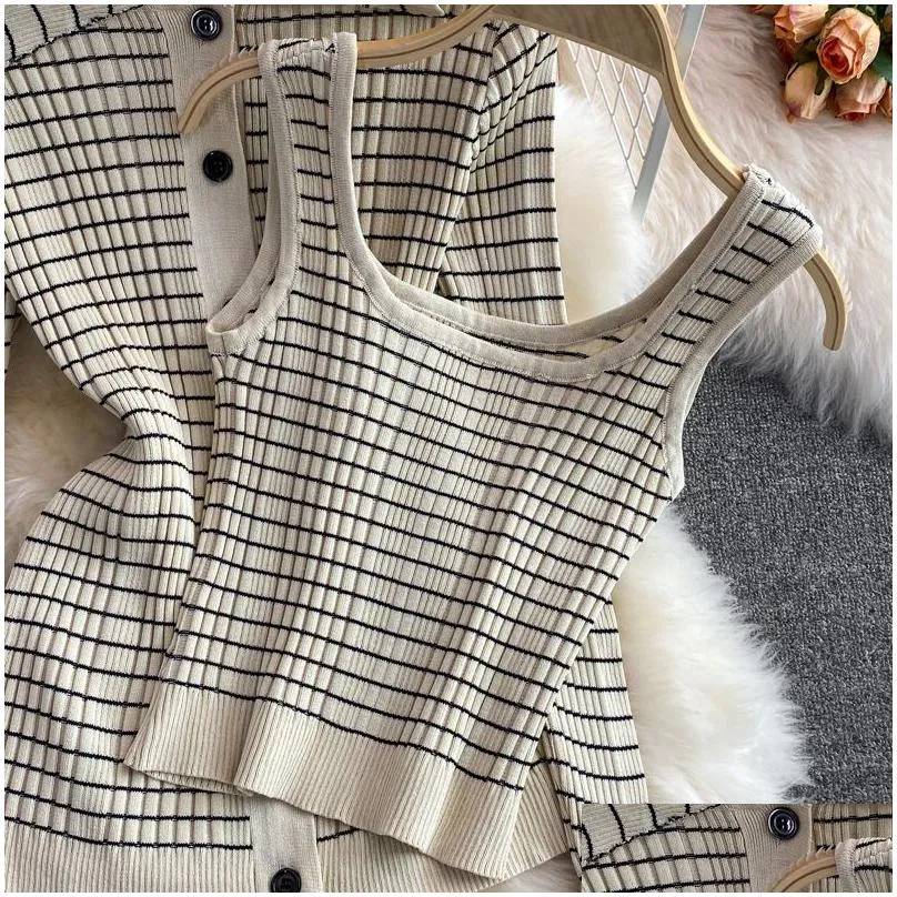 Two Piece Dress Women 3 Set Autumn Korean Style Temperament Fashion Suit Plaid Knitted Cardigan Bottoming Camisole Skirt 220915
