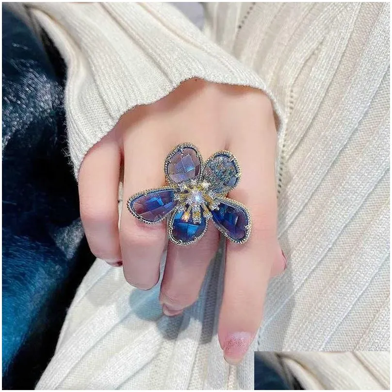 Band Rings MOONROCY Trendy Rings Gold Color Blue Gray White Red Big Flower Crystal Party Jewelry for Women Gift Dropshipping Wholesale