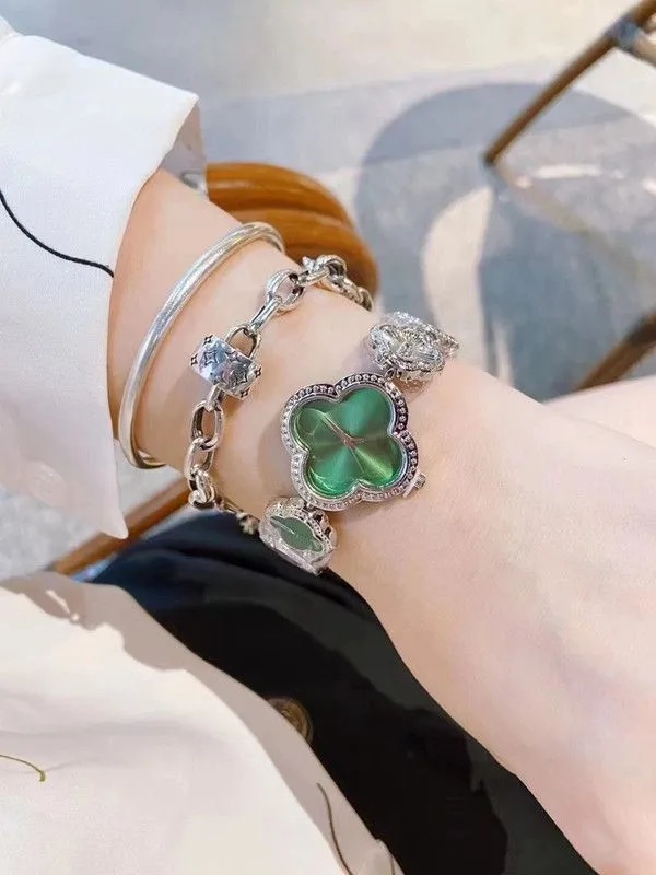 Womens Wristwatches for Ew Watches Three Es Quartz Watch Top Brand Steel Belt Lady Accessories Four leaf Clover Shape Fashion