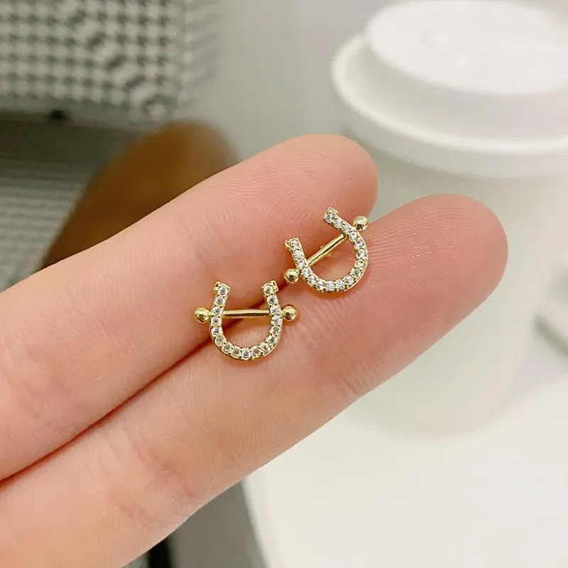 2024 Stud Earrings Trend U-shaped Simple Gold Color High Quality Pave Inlaid Zircon Earring For Women Jewelry Bijoux Pendant Earrings for