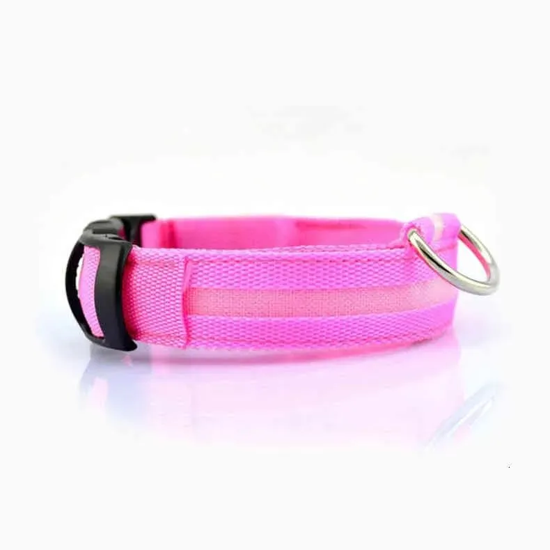 Retractable Dog Collars LED pet rechargeable or with battery light loss proof Leashes dog collar